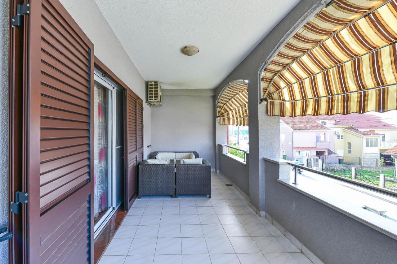Family Friendly With A Swimming Pool - 16336 Lägenhet *