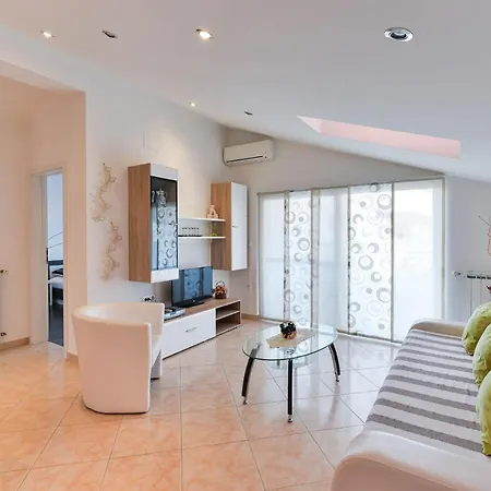 Family Friendly Apartments With A Swimming Pool Zadar - 16336 Exterior photo