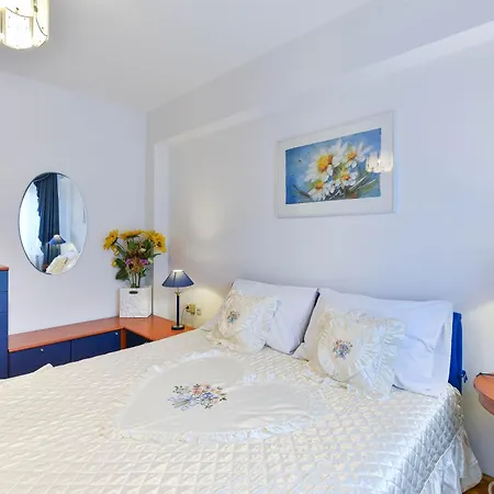 Family Friendly Apartments With A Swimming Pool Zadar - 16336 Room photo