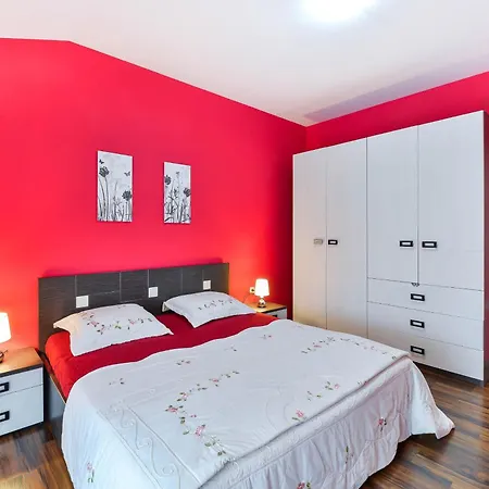 Family Friendly Apartments With A Swimming Pool Zadar - 16336 Room photo
