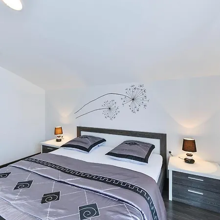 Family Friendly Apartments With A Swimming Pool Zadar - 16336 Room photo