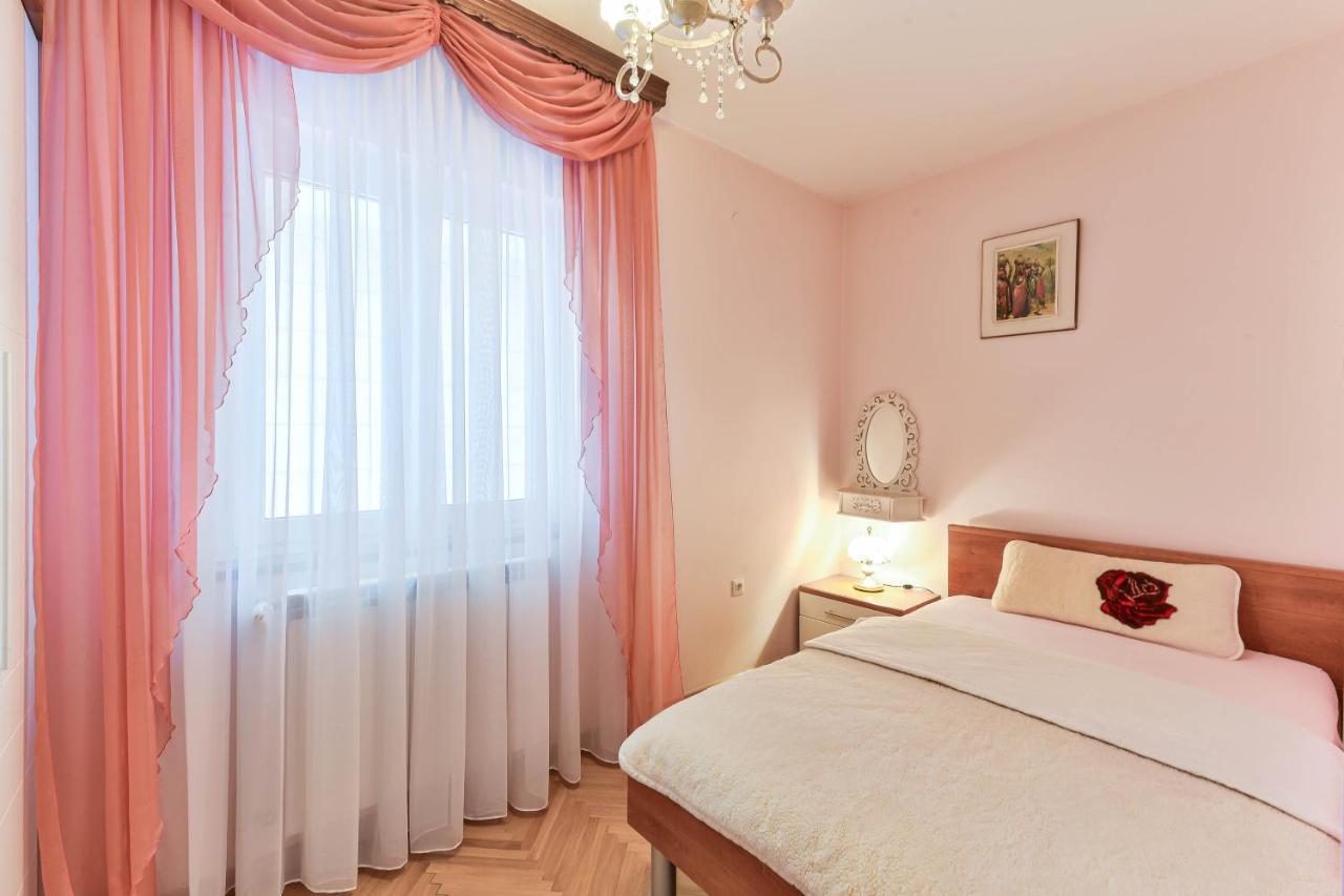 Family Friendly With A Swimming Pool - 16336 Apartman Zadar
