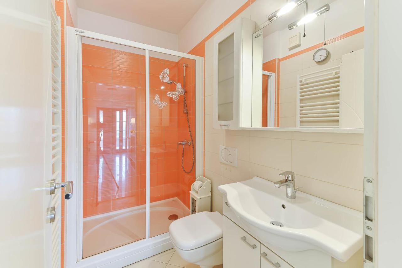 Family Friendly With A Swimming Pool - 16336 Apartman Zadar