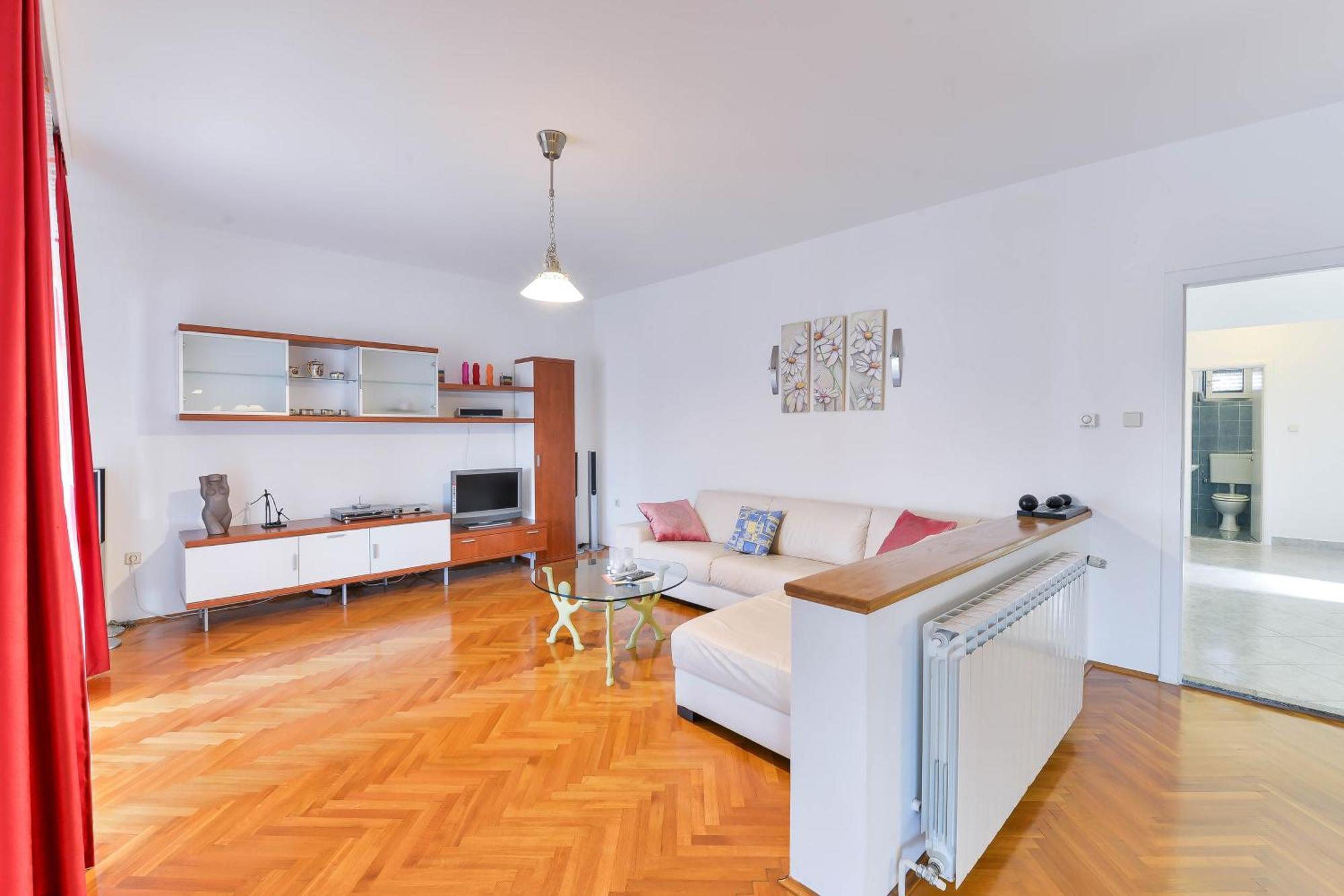 Apartman Family Friendly With A Swimming Pool - 16336 *